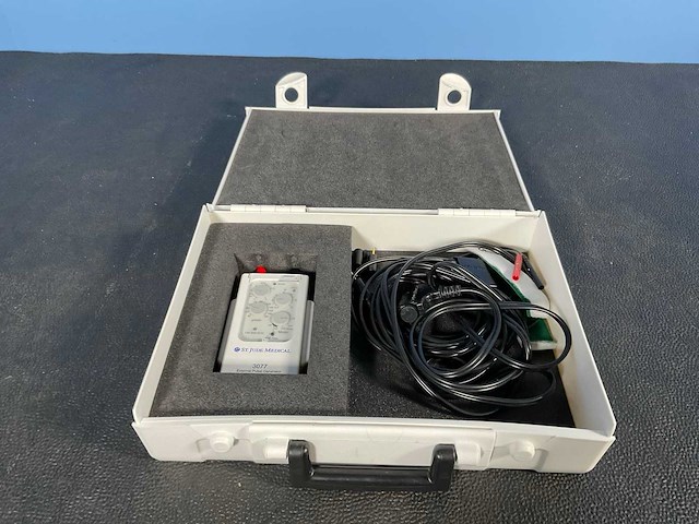 2008 st. jude medical 3077 uitwendige pacemaker - afbeelding 4 van  6