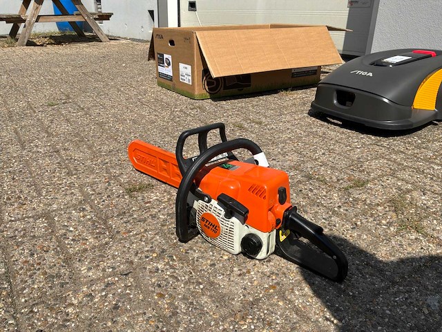 2008 stihl ms 170 kettingzaag - afbeelding 1 van  6