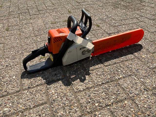 2008 stihl ms 170 kettingzaag - afbeelding 3 van  6