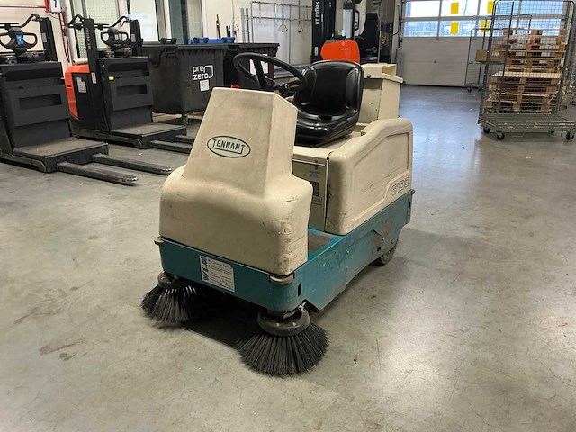 2008 tennant 6100 veegmachine - afbeelding 1 van  17