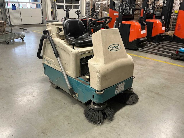 2008 tennant 6100 veegmachine - afbeelding 11 van  17