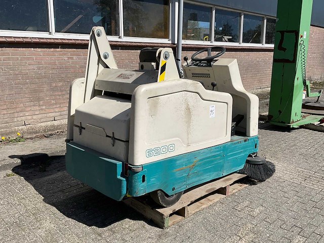 2008 tennant 6200 veegmachine - afbeelding 1 van  1