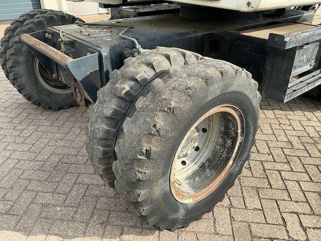 2008 terex tw110 banden graafmachine - afbeelding 18 van  50