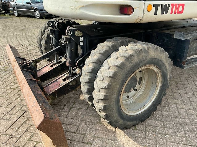 2008 terex tw110 banden graafmachine - afbeelding 25 van  50