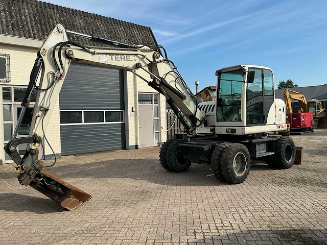 2008 terex tw110 banden graafmachine - afbeelding 1 van  50