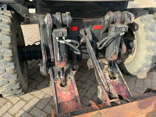 2008 terex tw110 banden graafmachine - afbeelding 30 van  50