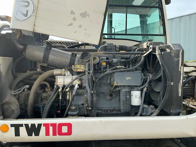 2008 terex tw110 banden graafmachine - afbeelding 32 van  50