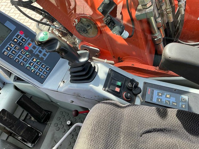 2008 terex tw150 banden graafmachine - afbeelding 2 van  45