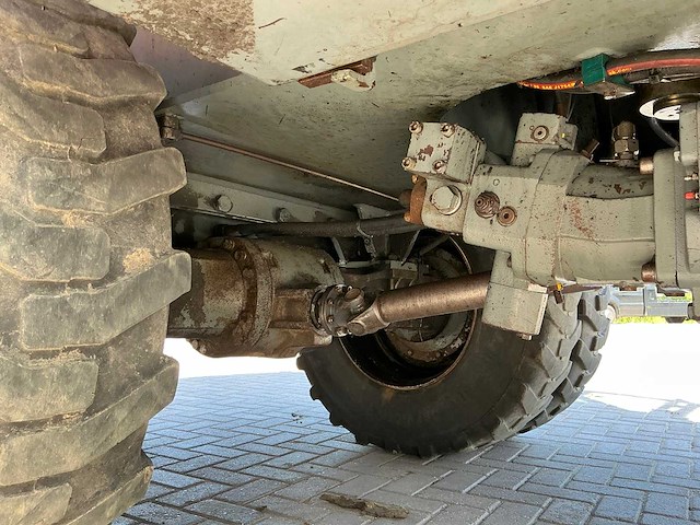 2008 terex tw150 banden graafmachine - afbeelding 33 van  45
