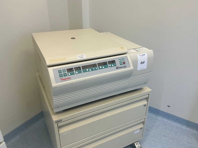 2008 thermo scientific multifuge 1s-r centrifuge - afbeelding 1 van  2