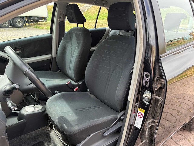 2008 toyota yaris 1.3 vvti sol mmt personenauto - afbeelding 31 van  106
