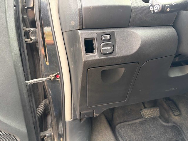 2008 toyota yaris 1.3 vvti sol mmt personenauto - afbeelding 36 van  106