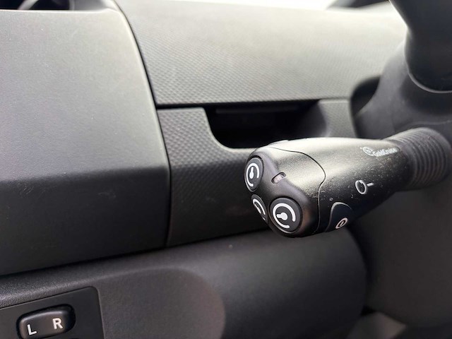 2008 toyota yaris 1.3 vvti sol mmt personenauto - afbeelding 44 van  106