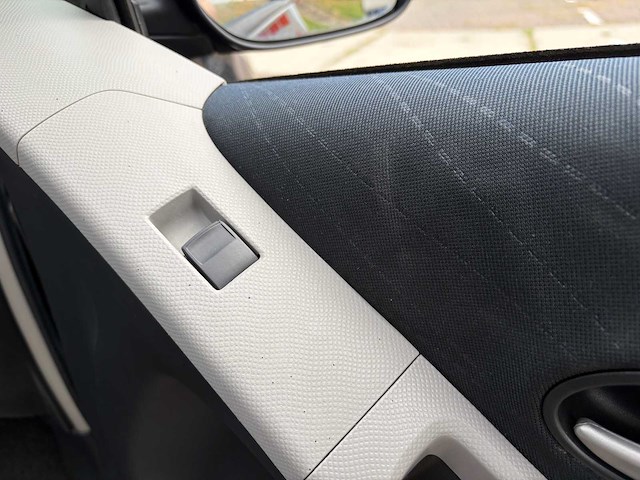 2008 toyota yaris 1.3 vvti sol mmt personenauto - afbeelding 71 van  106