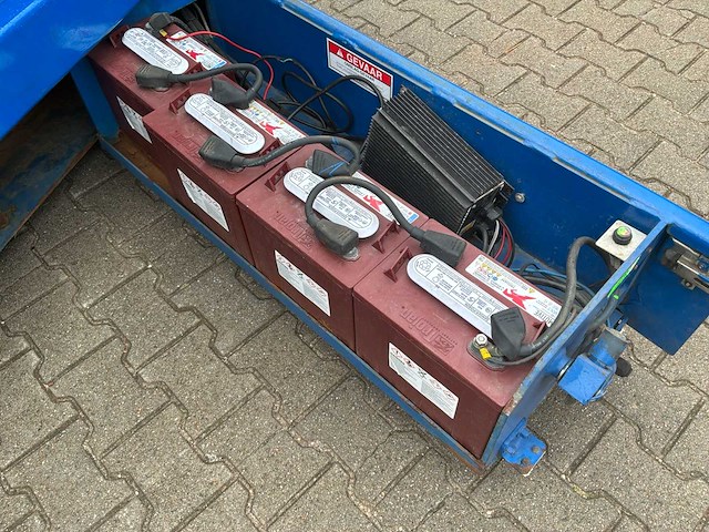 2008 upright x 32 n hoogwerker - afbeelding 8 van  16