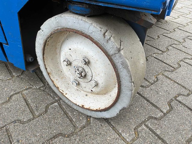 2008 upright x 32 n hoogwerker - afbeelding 16 van  16