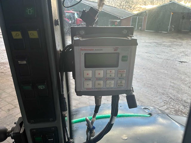 2008 valtra t191 vierwielaangedreven landbouwtractor - afbeelding 16 van  33