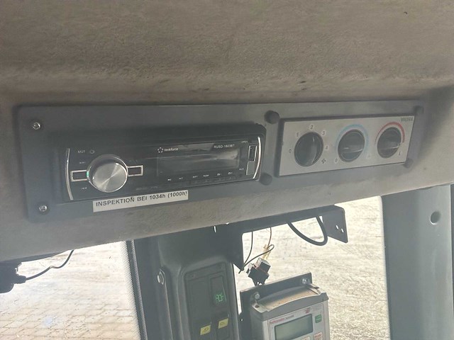 2008 valtra t191 vierwielaangedreven landbouwtractor - afbeelding 17 van  33