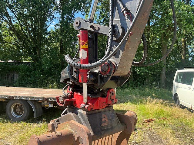 2008 volvo ew140c banden graafmachine met kanteljuk en rotator - afbeelding 7 van  50