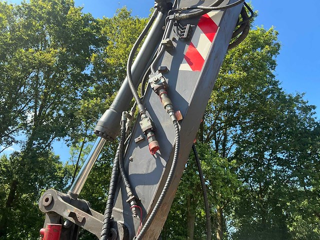 2008 volvo ew140c banden graafmachine met kanteljuk en rotator - afbeelding 8 van  50