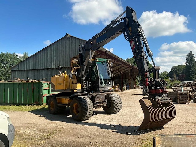 2008 volvo ew140c banden graafmachine met kanteljuk en rotator - afbeelding 45 van  50