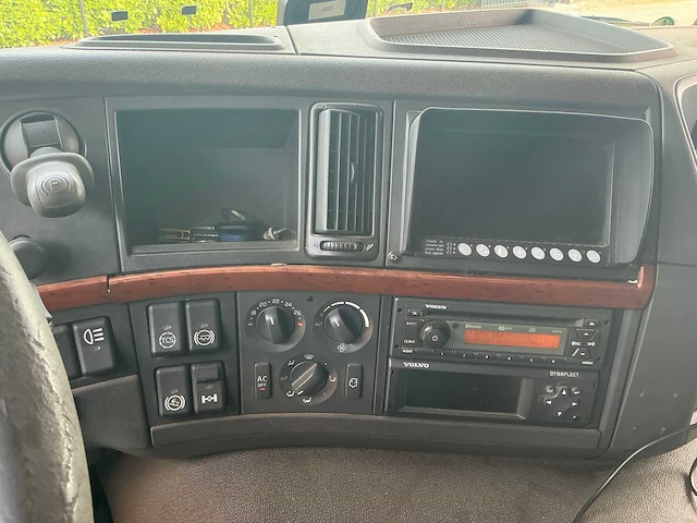 2008 volvo fm 390 vrachtwagen 4x2 - afbeelding 33 van  62