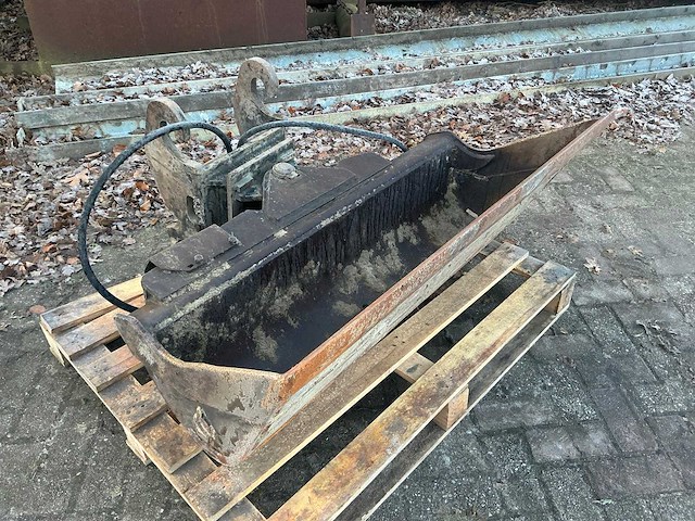 2008 vt sqn 120 kantelbak - afbeelding 1 van  10