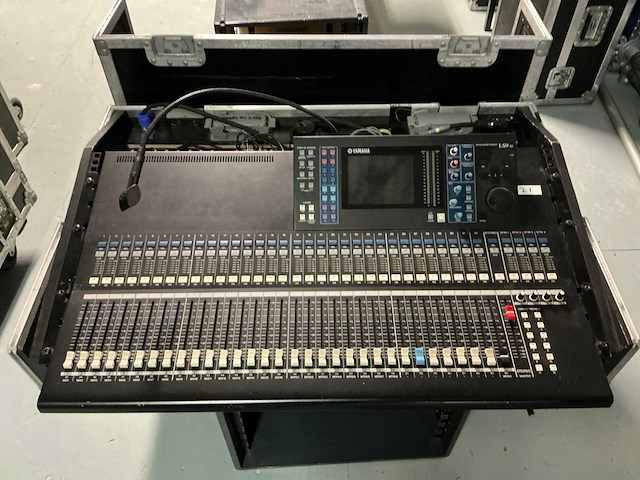 2008 yamaha ls9-32 digitale mengtafel - afbeelding 3 van  10