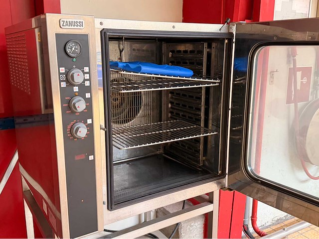 2008 zanussi fcfe101-0 heteluchtoven - afbeelding 4 van  6