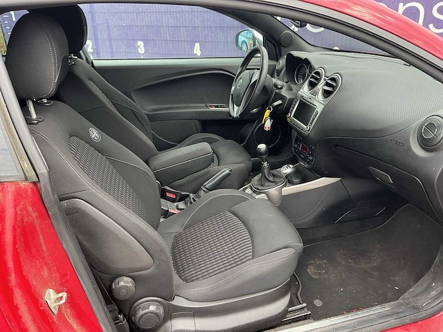 2009 - alfa romeo - mito - 1.4 t distinctive - personenauto - afbeelding 8 van  10