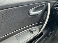 2009 - bmw - 1-serie - 116i - personenauto - afbeelding 2 van  11