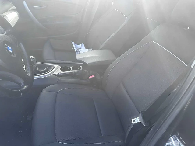 2009 - bmw - 1-serie - 118i business line - 65-hzh-8 - afbeelding 9 van  13