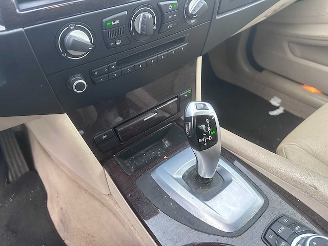 2009 - bmw - 5-serie - 523i automaat bns edition ii - 05-kbn-8 - afbeelding 2 van  12