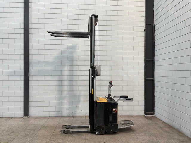 2009 - caterpillar - stapelaar - afbeelding 14 van  15