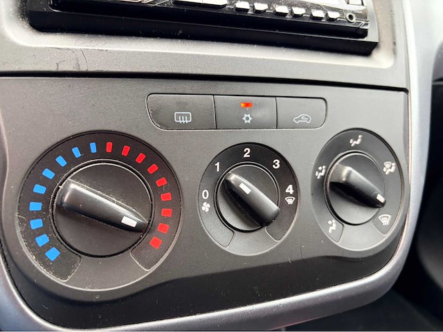 2009 - fiat - grande punto 1.4 active - personenauto - afbeelding 8 van  8