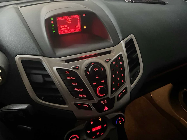 2009 - ford - fiesta - 1.25 ghia - personenauto - afbeelding 10 van  28