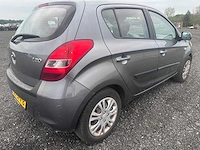 2009 - hyundai - i20 - 1.4i dynamic - 29-jfv-8 - afbeelding 11 van  16