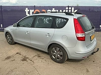 2009 - hyundai - i30 cw - 1.6i dynamic - personenauto - afbeelding 4 van  10