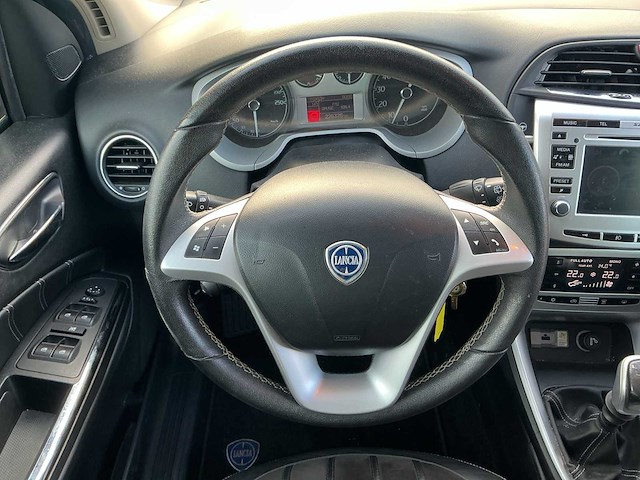 2009 - lancia - delta - 1.4-16v platino - personenauto - afbeelding 8 van  11