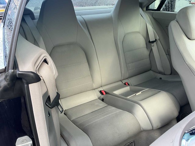2009 - mercedes-benz - e-klasse coupé - 200 cgi elegance - personenauto - afbeelding 5 van  6