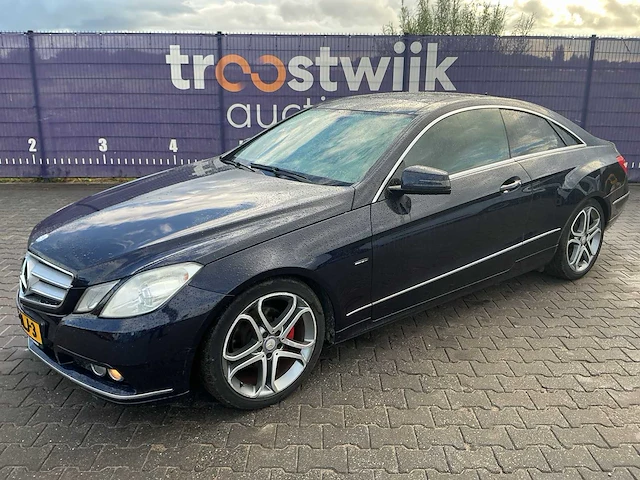 2009 - mercedes-benz - e-klasse coupé - 200 cgi elegance - personenauto - afbeelding 1 van  11