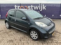 2009 - peugeot - 107 - 1.0-12v xr - personenauto - afbeelding 2 van  12