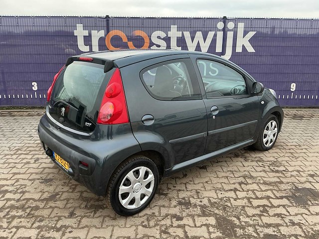 2009 - peugeot - 107 - 1.0-12v xr - personenauto - afbeelding 4 van  12
