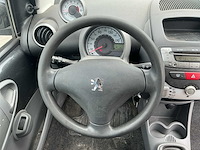 2009 - peugeot - 107 - 1.0-12v xr - personenauto - afbeelding 11 van  11