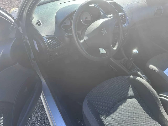 2009 - peugeot - 206 + - 1.1 xs - 12-jxd-9 - afbeelding 18 van  20