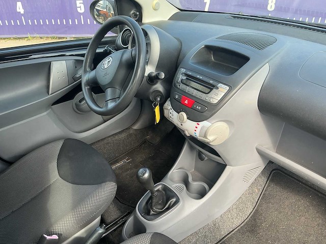 2009 - toyota - aygo - 1.0-12v comfort - personenauto - afbeelding 9 van  11