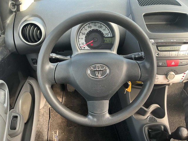 2009 - toyota - aygo - 1.0-12v comfort - personenauto - afbeelding 11 van  11