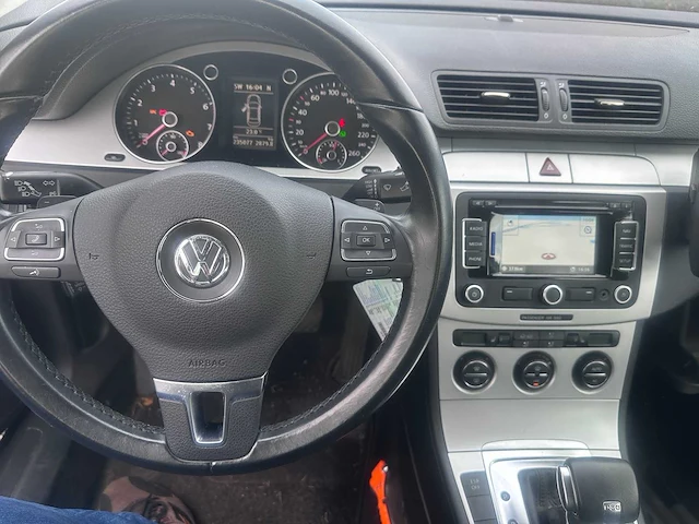 2009 - volkswagen - passat - 1.4 tsi comfl. bluem - 47-kdf-3 - afbeelding 17 van  18