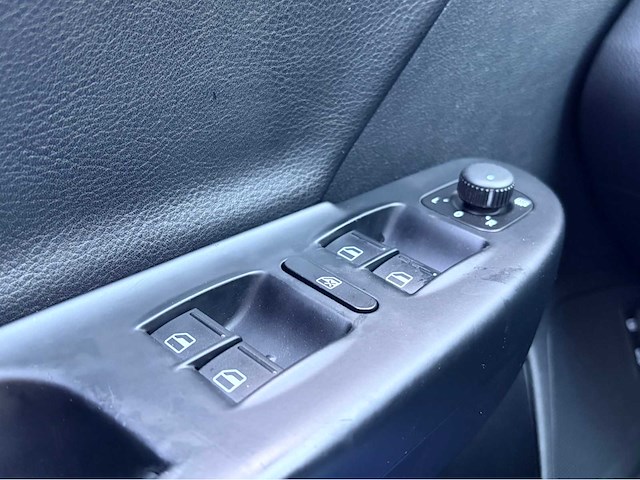 2009 - volkswagen - passat variant 2.0 ffsi highline - personenauto - afbeelding 9 van  19