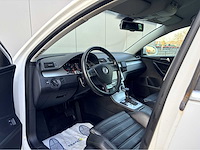 2009 - volkswagen - passat variant 2.0 ffsi highline - personenauto - afbeelding 13 van  14